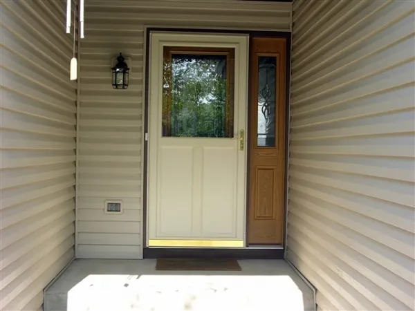 New front entry door on an Elmhurst, Illinois home, the kind of project homeowners call Durabuilt about
